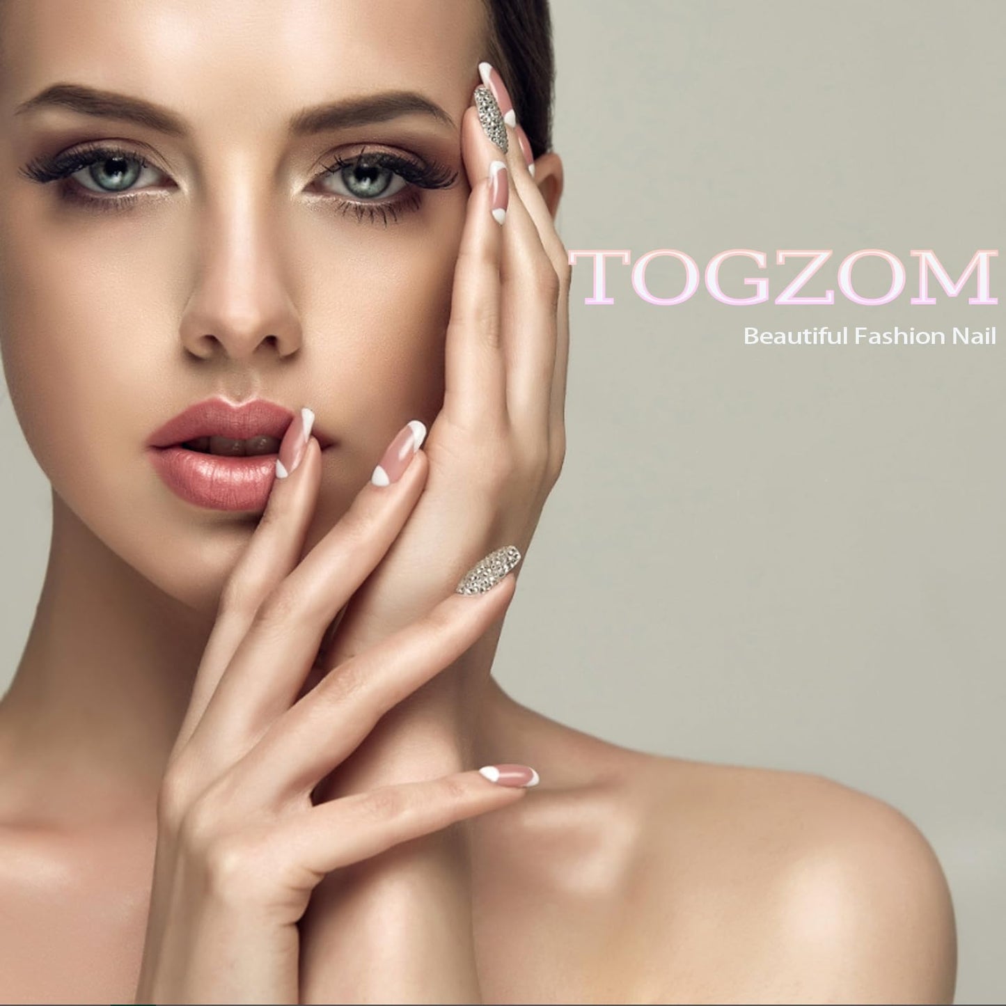 Red Saqure Press-on Nails - Short, Glossy & Glitter Acrylic Toe Nails - Ombre with Full Cover - Bling for Women & Girls - 24Pcs