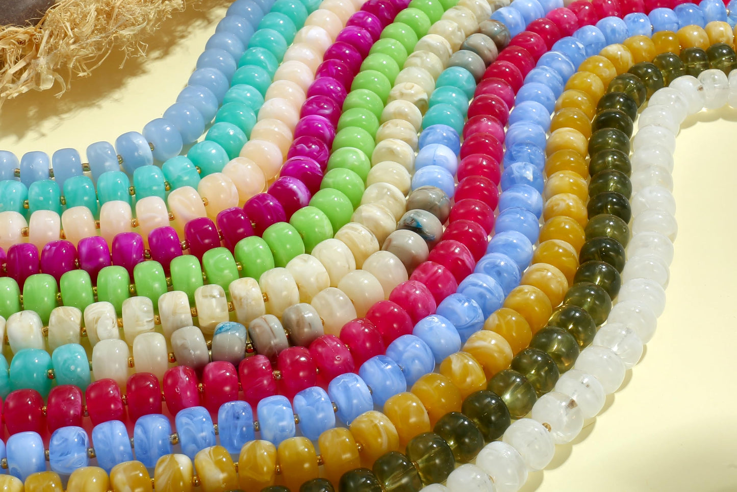 Badu Blue Chunky Beaded Necklace for Women,Acrylic Bead Choker Statement Necklace Cute Trendy Necklaces Jewelry Gifts