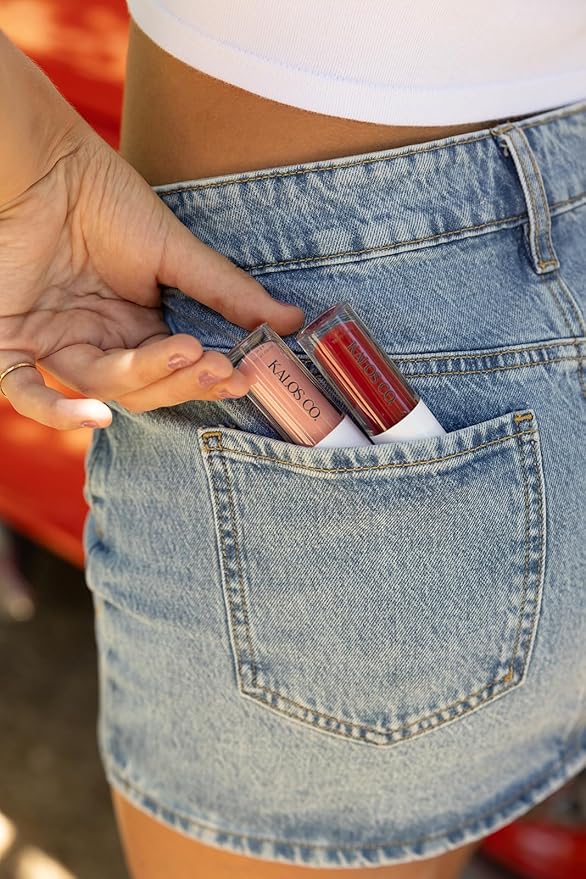Tinted Lip Oil with Tallow & Lanolin – Hydrating Balm-Gloss Hybrid with Cherry Seed Oil & Castor Oil – Natural Mineral Pigments, Nourishing Moisture, Non-Sticky Shine (5 Shades) (Cherry)