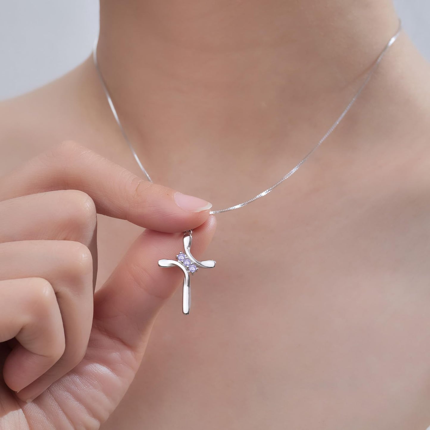 EVERU S925 Sterling Silver Cross Necklace for Women Birthstone Necklace with Cubic Zirconia 18K Gold Plated Cross Pendant Jewelry Ideal Gift Light Purple Alexandrite June