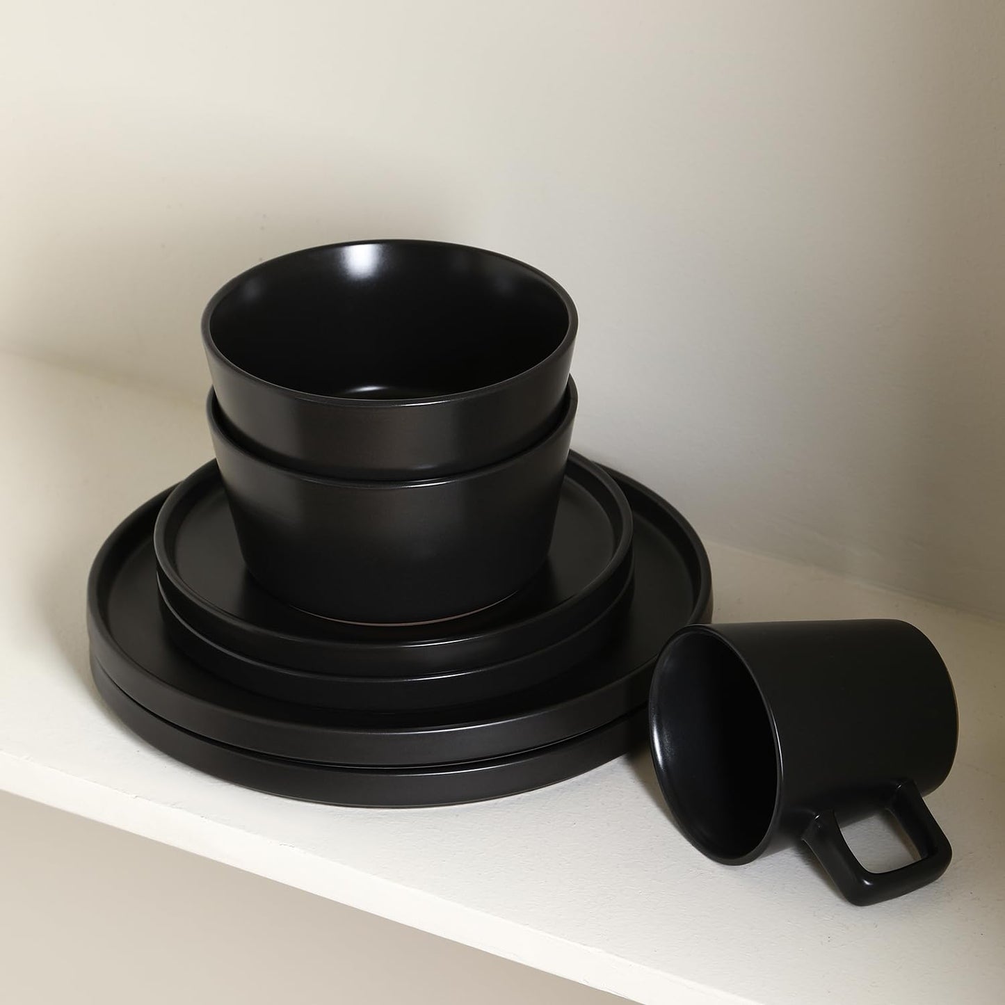 Stone Lain Celina Stoneware 16 Piece Modern Dinnerware Set, Plates and Bowls, Black Matte, Service for 4, Microwave & Dishwasher Safe