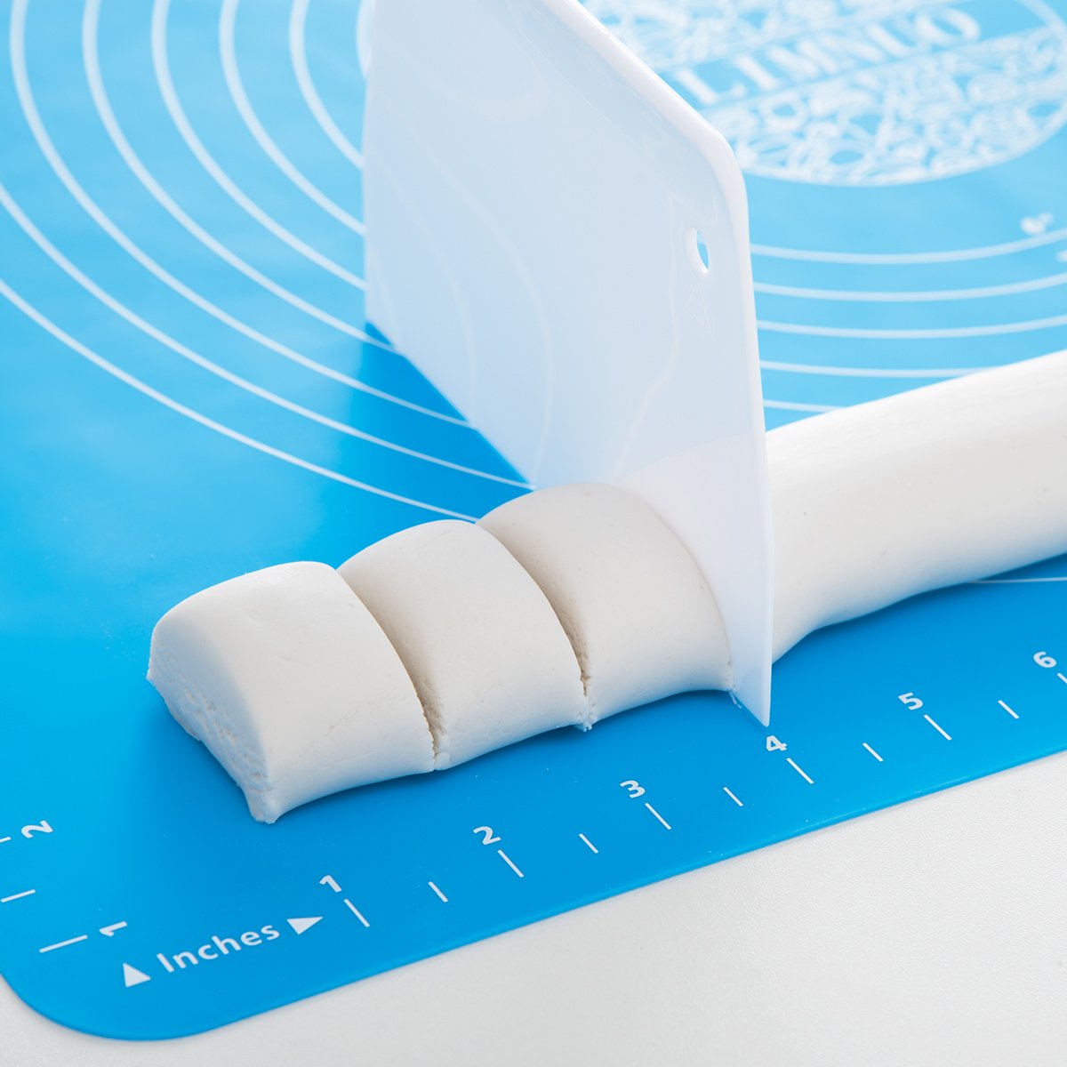 LIMNUO Silicone Baking Mat, Extra Thick Large Non Stick Pastry Mat Sheet for Dough Pie Crust Rolling Mats (Blue, M-16''(W)*20''(L))