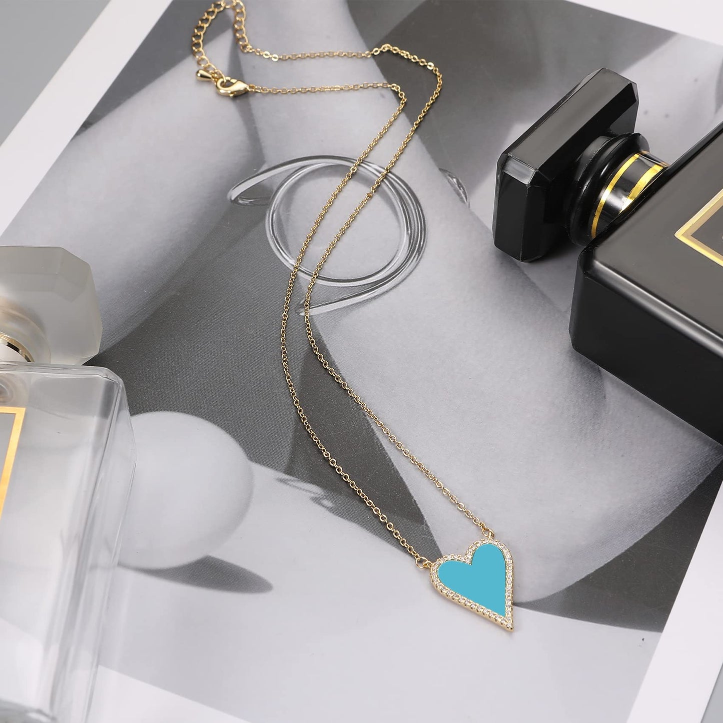 JINGDR Heart Necklace for Women Trendy Preppy Jewelry Gold Plated Love Heart Pendant, Heart Paperclip Chain Necklace Cute Heart Necklaces Birthday for Women Dainty Jewelry (blue)