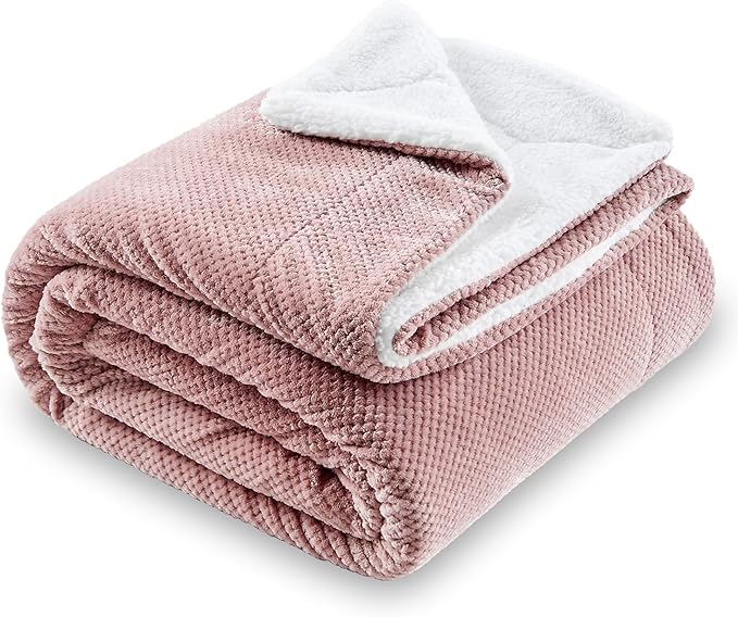 SOCHOW Waffle Sherpa Fleece Throw Blanket, Super Soft Fuzzy Warm, Lightweight Fluffy Reversible Plush Blanket for Bed Sofa Couch, 50 x 60 Inches Dusty Pink
