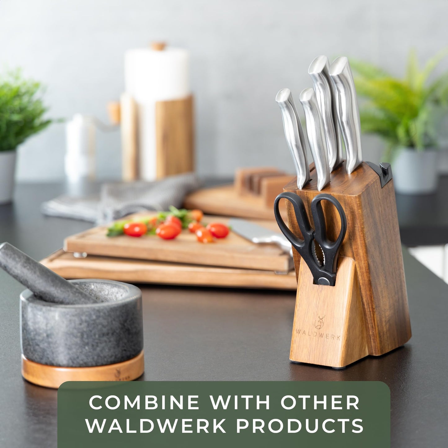 WALDWERK Knife Set - 7pcs Kitchen Knife Set with Block and Integrated Sharpener - Knife Block Set - Knife Block