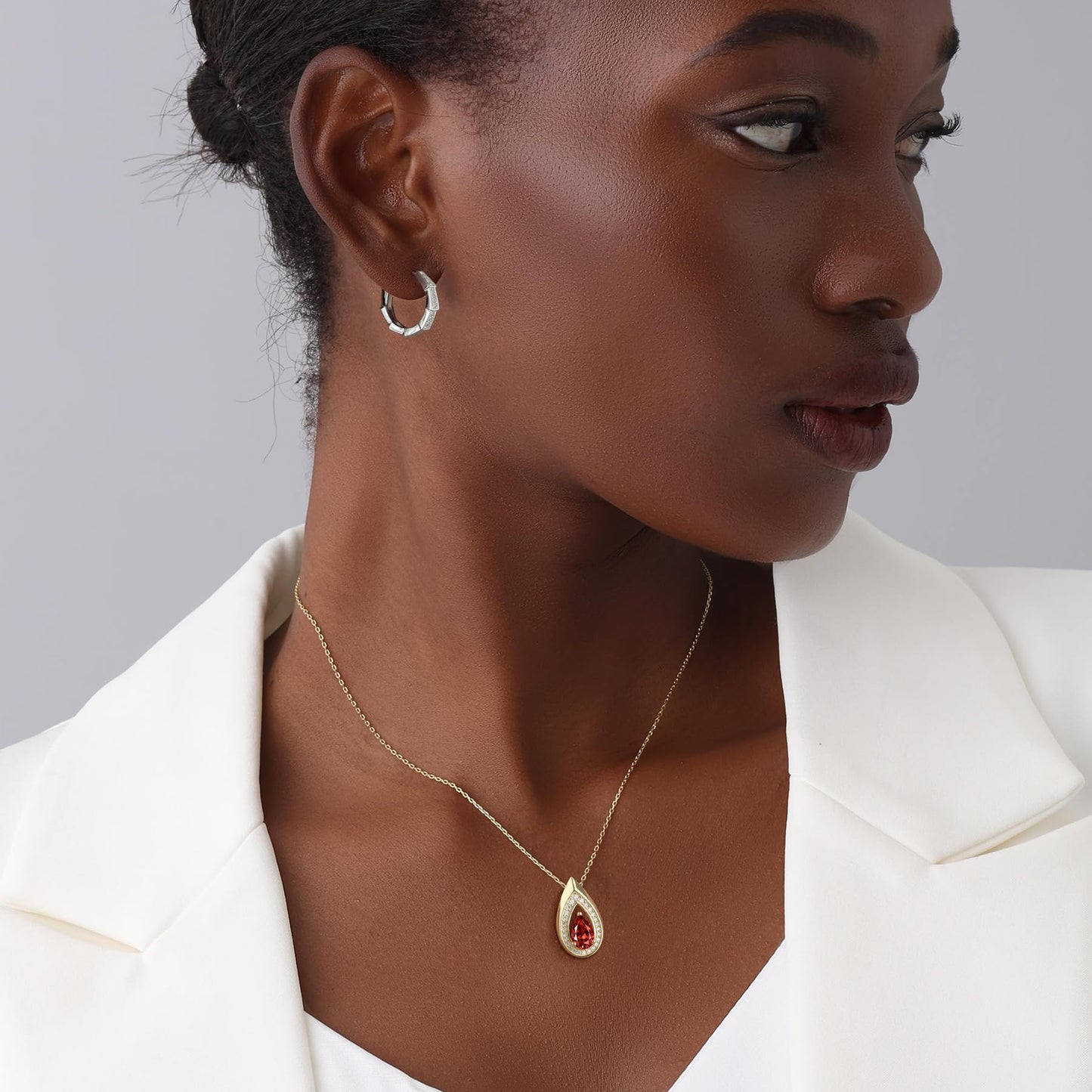 Kstyle 14k Gold Garnet January Birthstone Pendant Necklaces for Women Birthday Gift Anniversary Valentine's Day Jewelry for Wife Daughter Grandma Mom Sister Non Tarnish