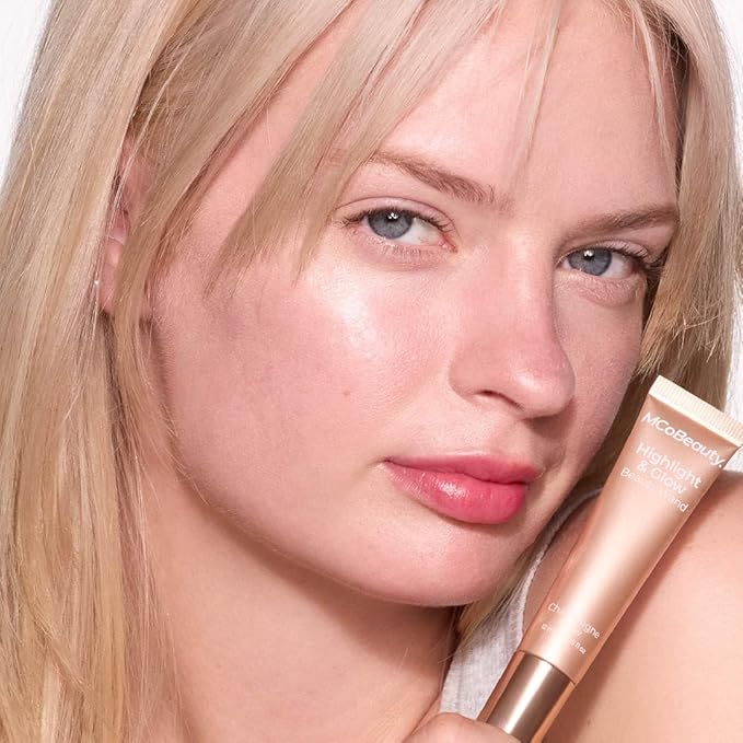 MCoBeauty - Highlight and Glow Beauty Wand - Buildable Liquid Highlighter - Peach Coral Shade - Liquid Cream with Cushion Applicator for Soft, Radiant Finish - Highlighters Makeup
