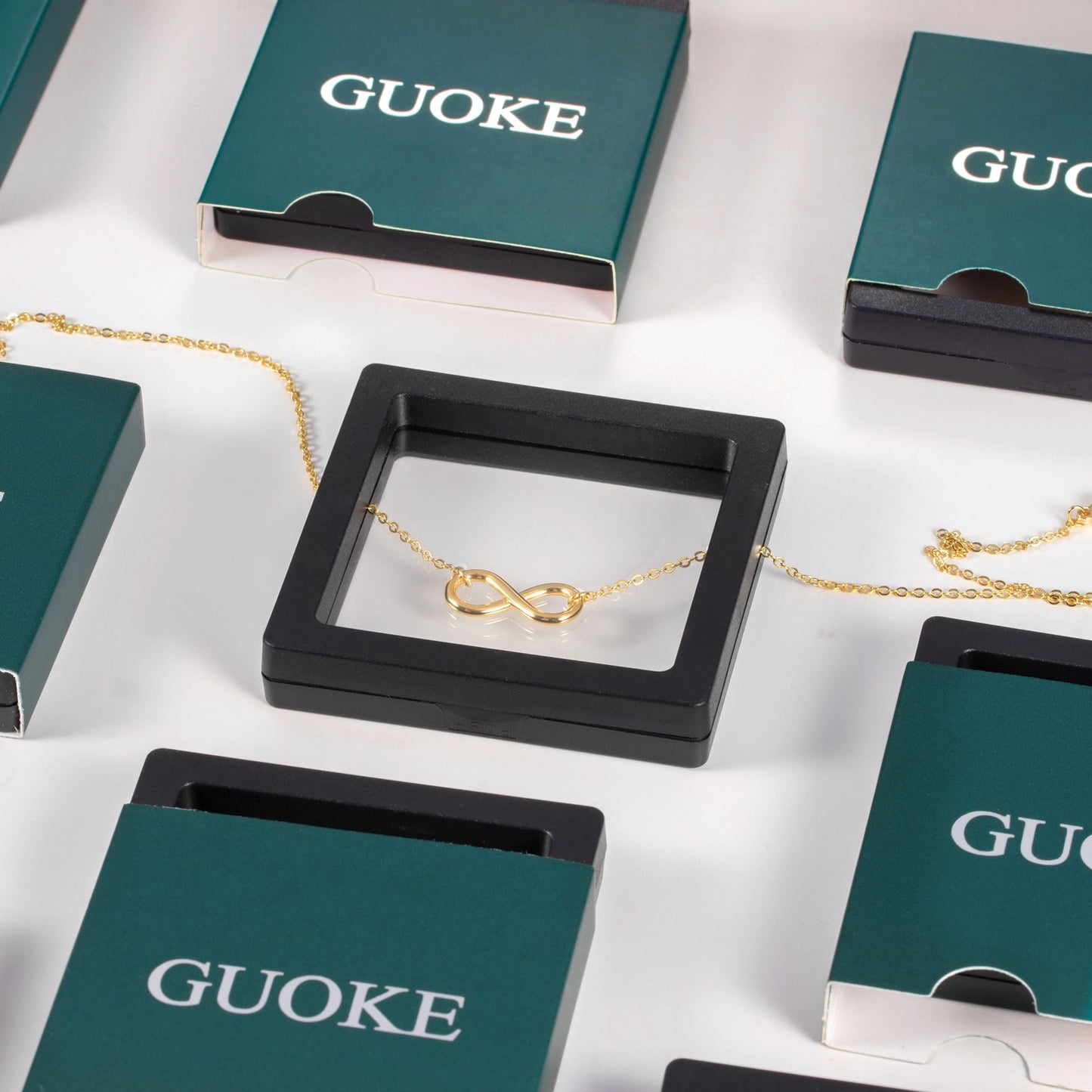 GUOKE Gold Seashell Necklace for Women – 14K Gold Plated Shell Pendant, Dainty Beach Necklace, Summer Minimalist Jewelry for Her