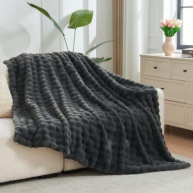 NEWCOSPLAY Faux Fur Throw Blanket Grey Bubble Blanket Thick Warm Soft for Couch Sofa Bed 550GSM (Grey, Throw(50"x60"))