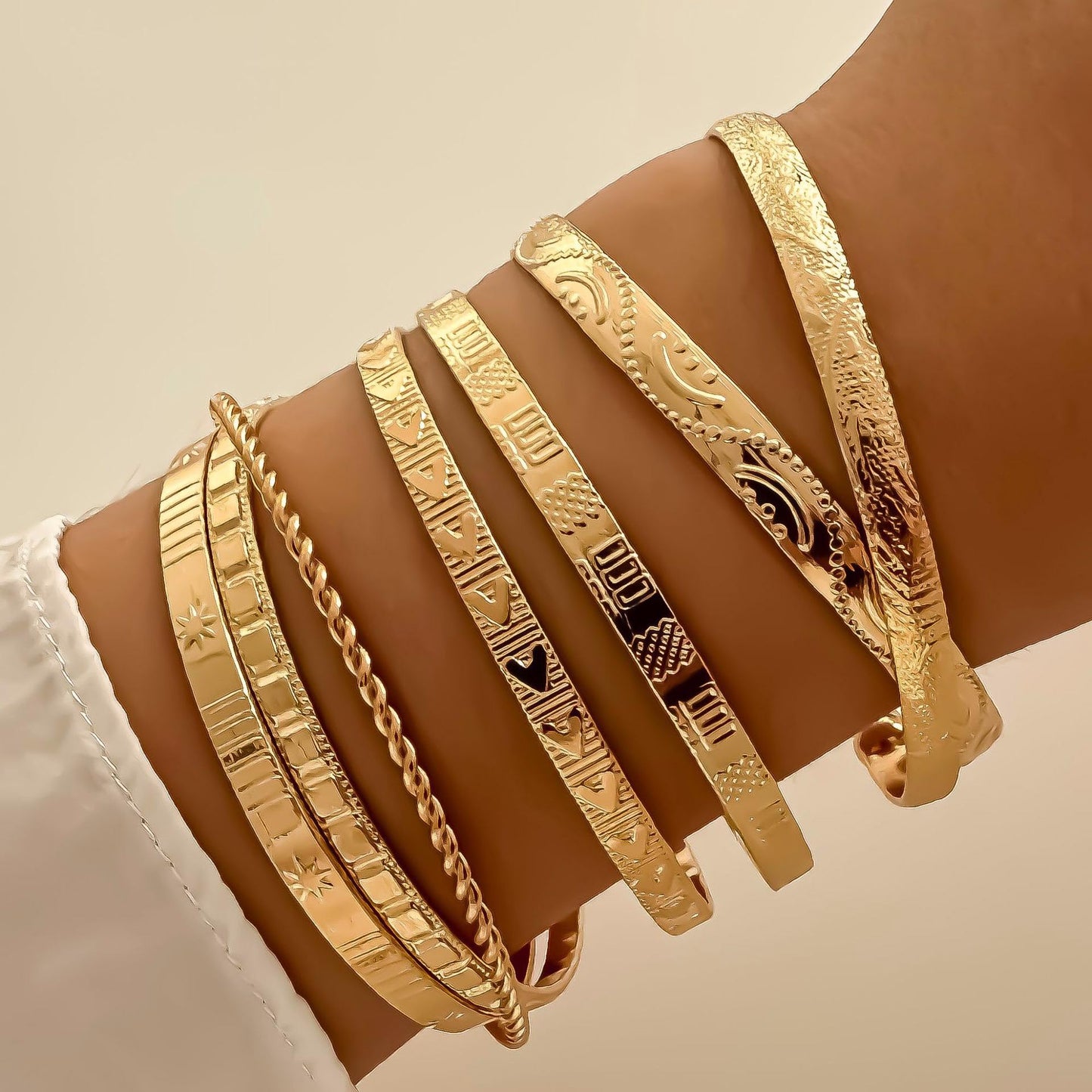FUNOJOY Bangle Bracelets Set for Women, Multi Layer Stackable Cuff Bracelets, Boho Open Adjustable Bangle Jewelry Gift for Her