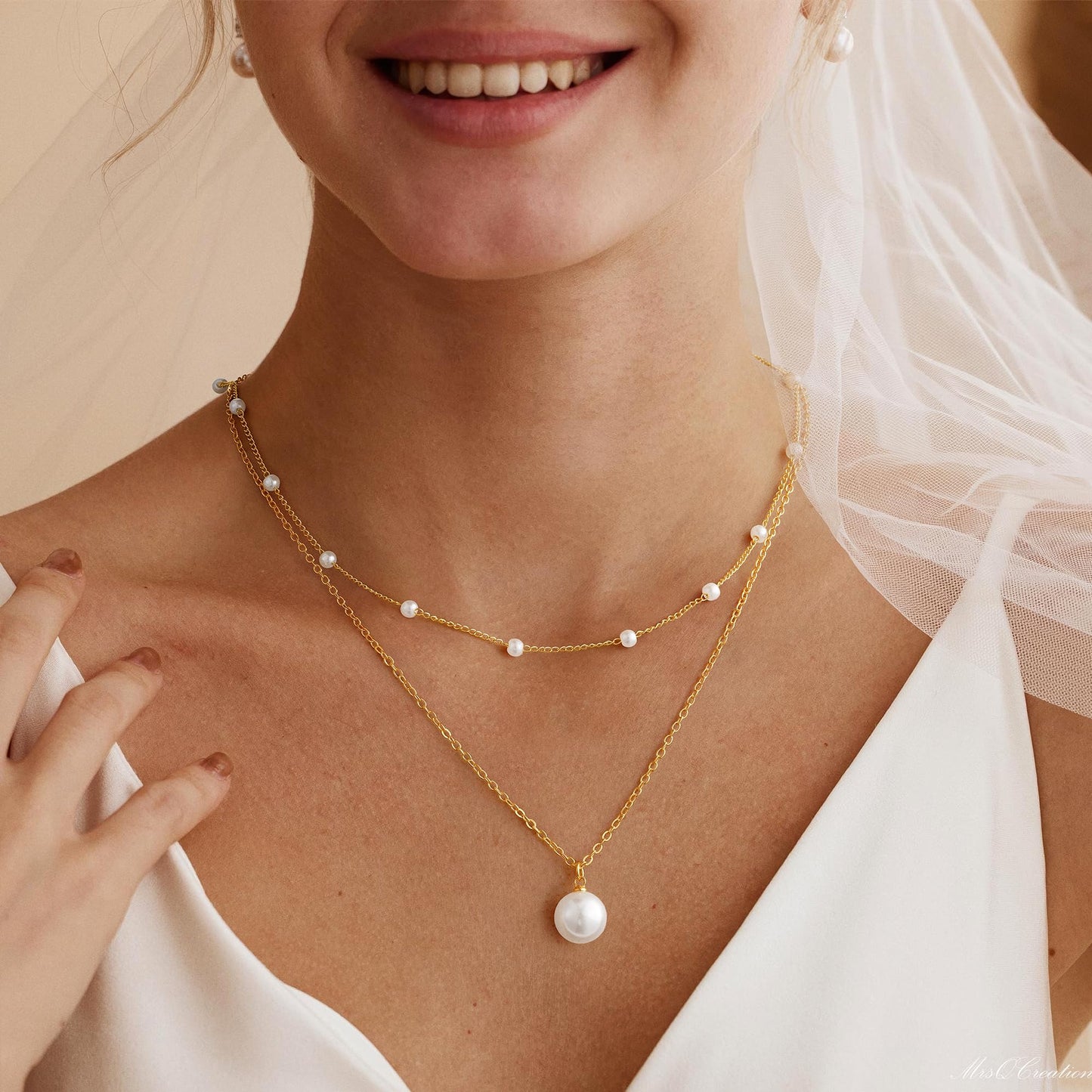 Fimhut Gold Pearl Necklaces for Women Trendy,18K Gold Plated Dainty Necklace Simple Layered Pearl Necklaces for Women Trendy Wedding Birthday Jewelry