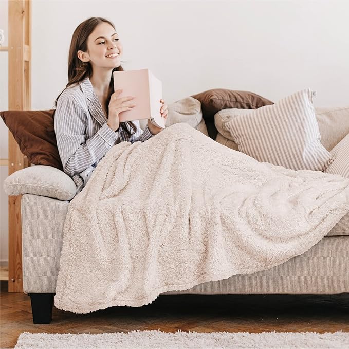 PAVILIA Sherpa Bed Blanket Queen Size, Cream Beige Plush Soft Cozy Blanket for Bed, Fluffy Lightweight Microfiber, Fuzzy All Season Blanket, 90x90 Queen