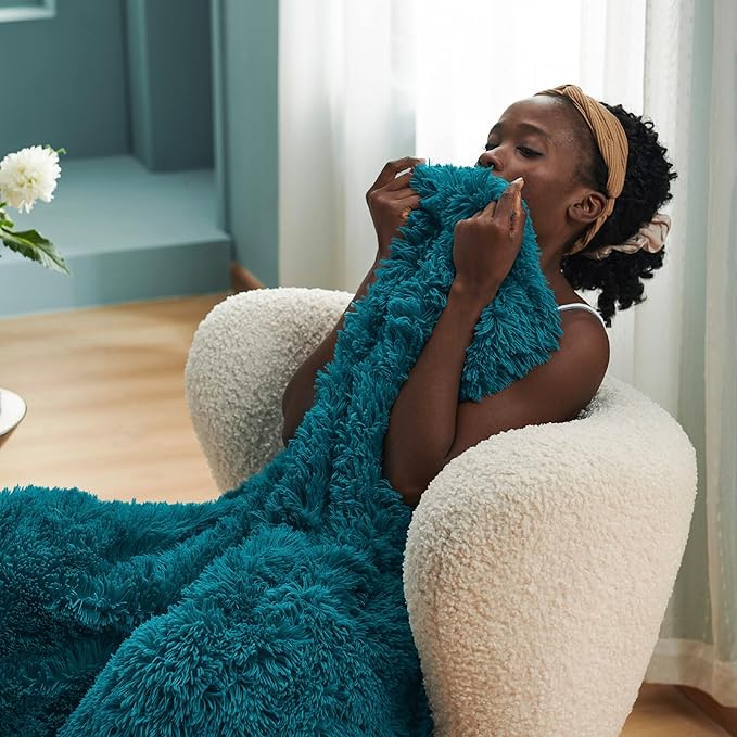 Bedsure GentleSoft Fluffy Turquoise Teal Throw Blanket, Teal Decor Cozy Gifts for Women Men, Soft Fuzzy Sherpa Fleece Plush Thick Warm Faux Fur Throws for Couch, Aqua Blanket Gifts for Mom, 50x60