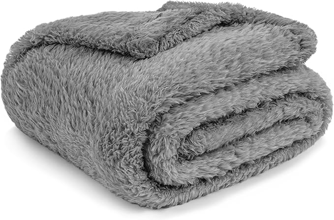 PAVILIA Sherpa Throw Blanket for Couch Sofa, Grey Fluffy Warm Plush Blanket for Bed, Cozy Super Soft Lightweight Throw, Fuzzy Decorative Blanket, All Season Home, 50x60