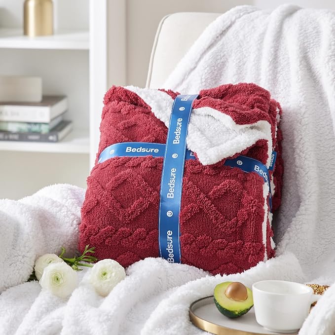 Bedsure Sherpa Fleece Blanket Twin Size for Bed - GentleSoft Fluffy & Cozy Cable Jacquard Tufted for Women Gift, Thick and Warm Blankets for Winter, Red, 60x80 Inches