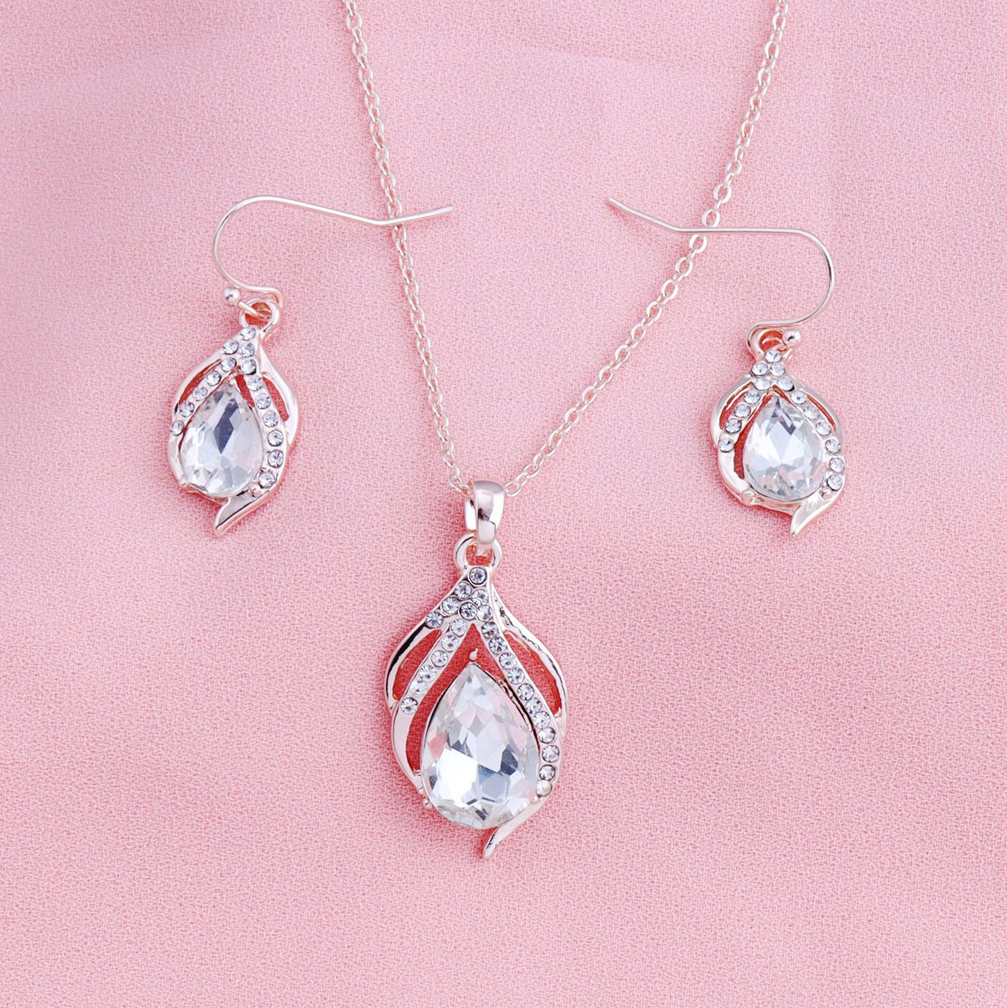 OTTFF Dainty Bridesmaid Jewelry Set for Women 1 Set Rose Gold Plated Pave Rhinestone With Crystal Necklace Earrings Set for Wedding/Engagement/Anniversary