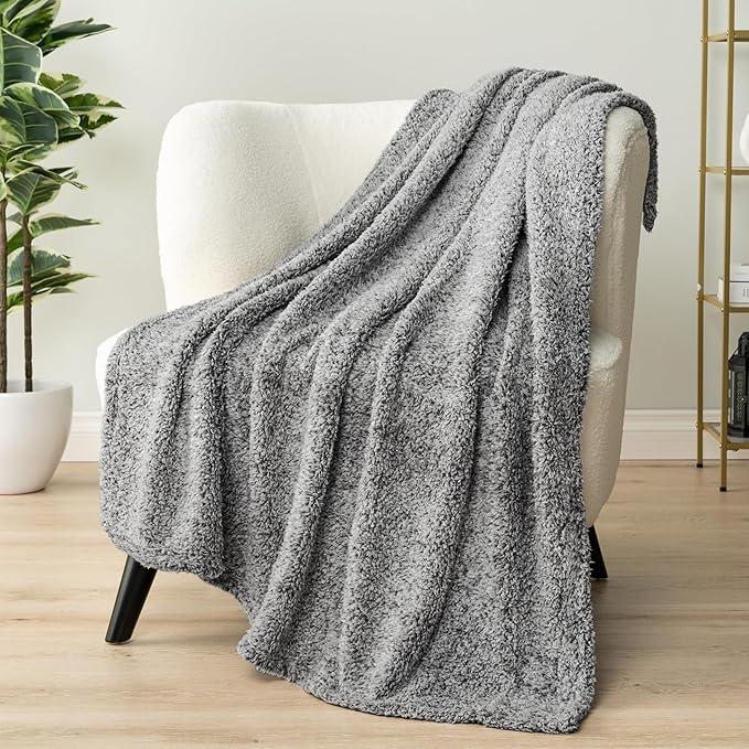 PAVILIA Sherpa Bed Blanket King Size, Heather Grey Plush Soft Cozy Blanket for Bed, Fluffy Lightweight Microfiber, Fuzzy All Season Blanket, 90x108 King