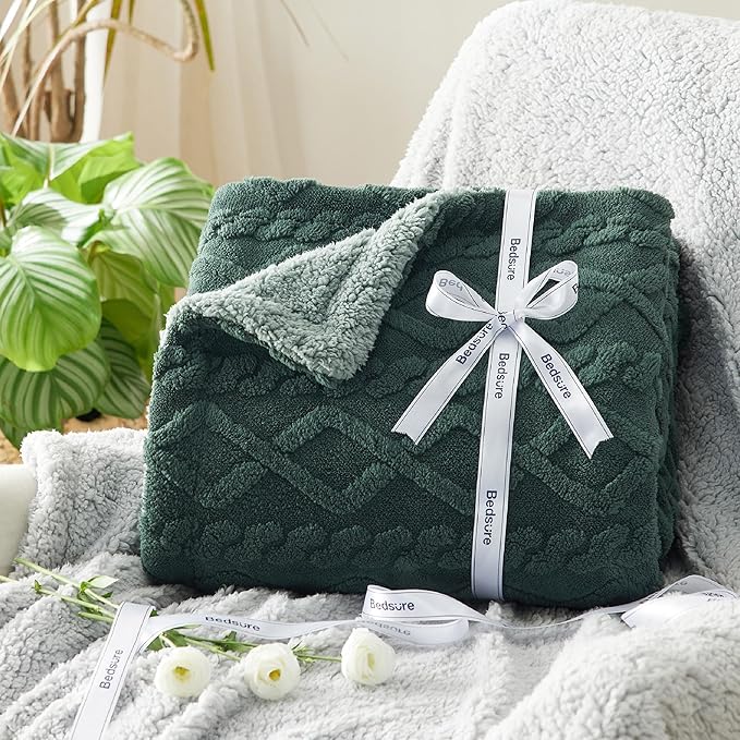 Bedsure Sherpa Queen Size Blanket for Bed - GentleSoft Fleece Fluffy & Cozy Cable Jacquard Tufted for Women Gift, Thick and Warm Blankets for Winter, Dark Green, 90x90 Inches