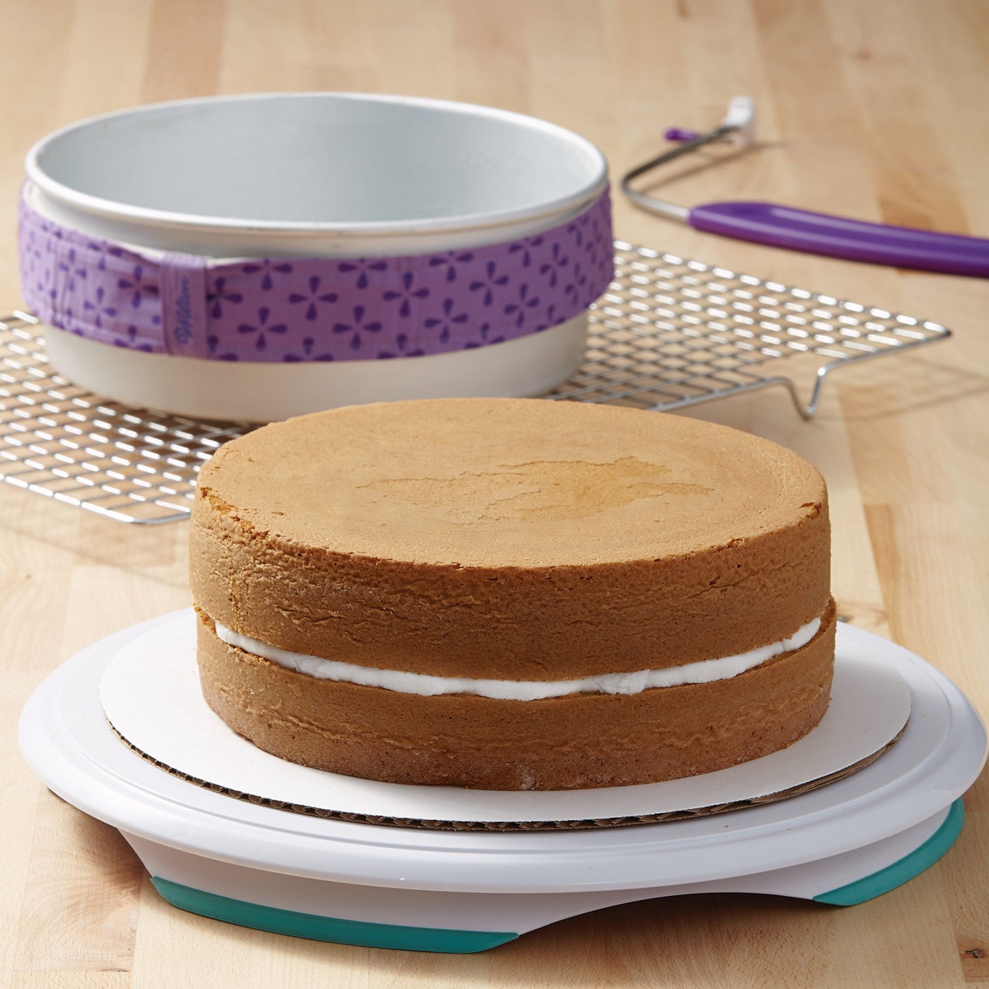 Wilton 2-Piece 9 x 2 Inch Round Cake Baking Pan Set, Even Heating Aluminum Bakeware for Tiered & Layered Cakes, Made without PFAS, Packaging May Vary