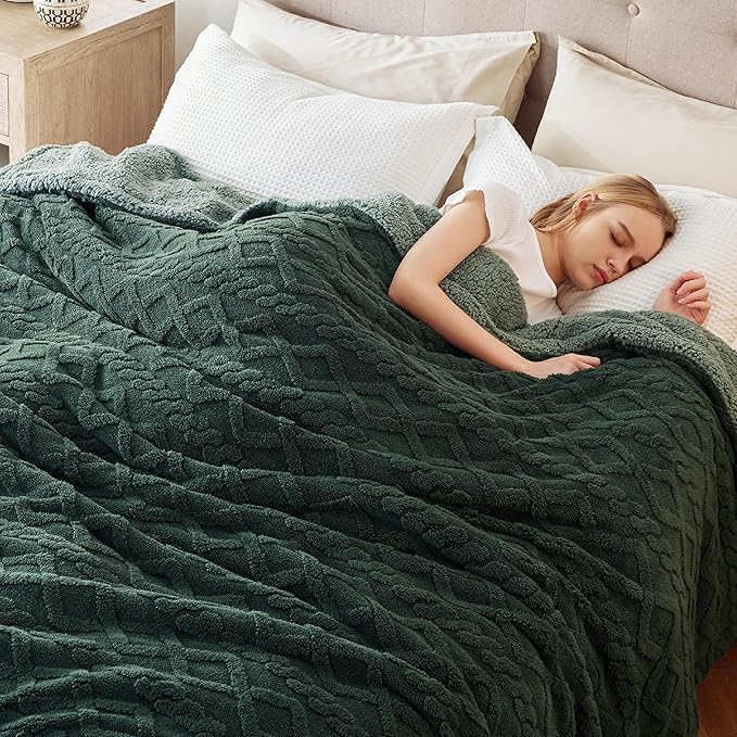 Bedsure Sherpa Fleece Blanket Twin Size for Bed - GentleSoft Fluffy & Cozy Cable Jacquard Tufted for Women Gift, Thick and Warm Blankets for Winter, Dark Green, 60x80 Inches